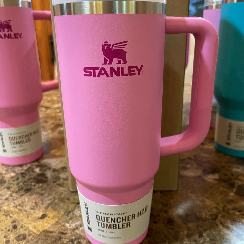 New drop from Stanley 40 oz Peony Sold out.